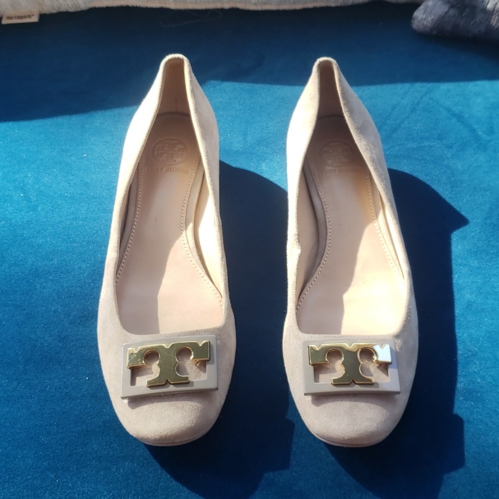 Grey suede Tory Burch flats